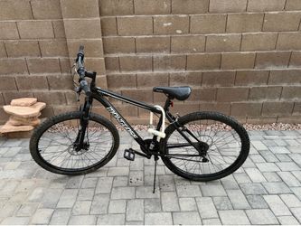 Mongoose Excursion Men's Mountain Bike with Bike lock.