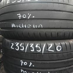 Pair Of 235/35/R20 With 70% Of Tread Or Life Michelin Pilot Sport 4S Hablamos Español 