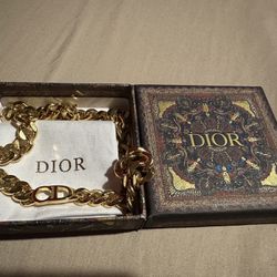 Dior Montaigne Choker