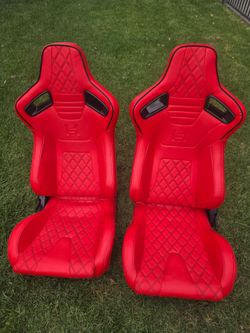 Universal Racing Bucket Seats