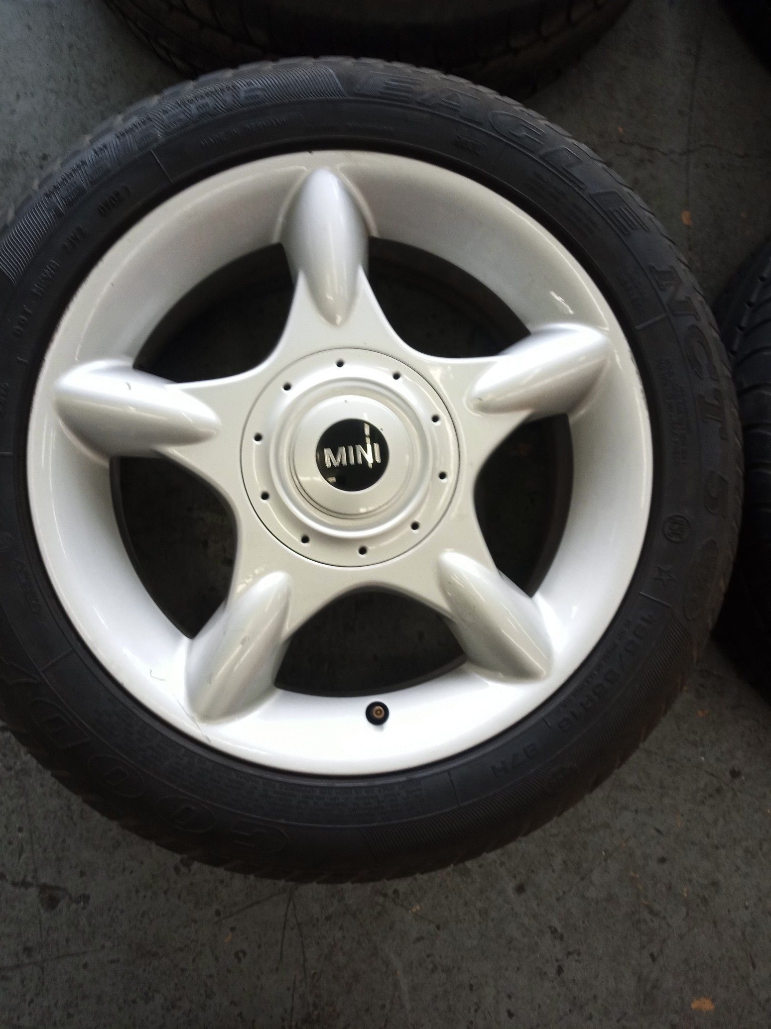 Mini Cooper wheels and tires 16 inch