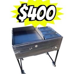 20"x20" Griddle With 3 Food Warming Compartments Includes Hose With Regulator