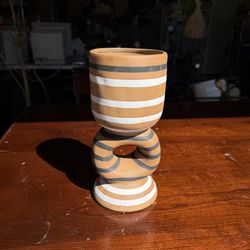 Trujillo Footed Pot / Modern Terracotta Pot