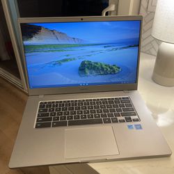 15.6 Samsung Chromebook 32gb With 128gb Micro SD Card For Storage. 