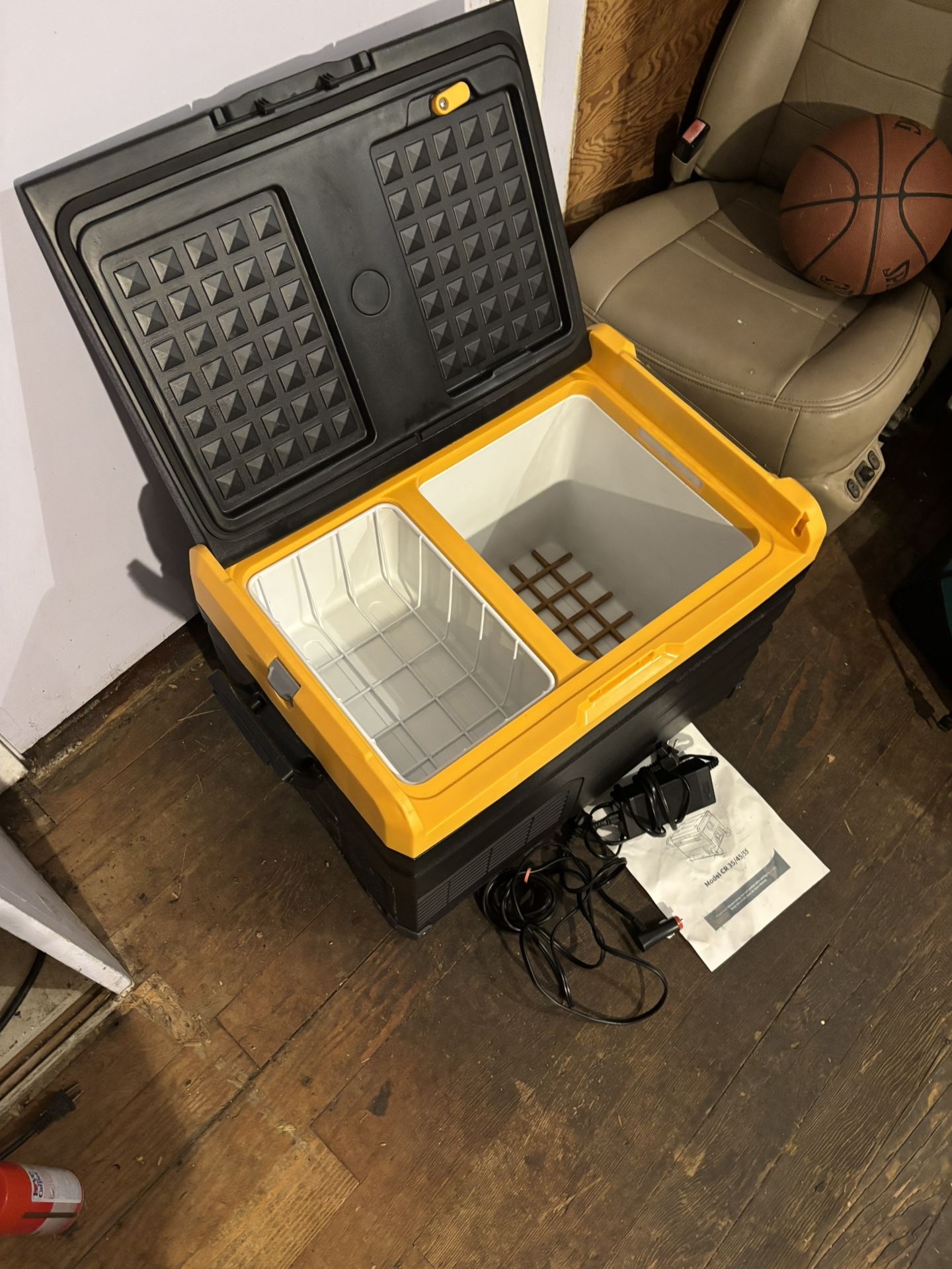 35L Portable Fridge Dual Zone 12v/120v, Camper, Freezer, with Bluetooth App Control