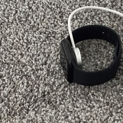 Apple Watch SE 44 mm