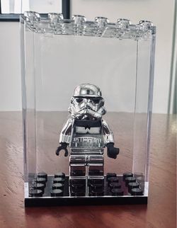 Star Wars Chrome Silver Stormtrooper (w/ Display Case)