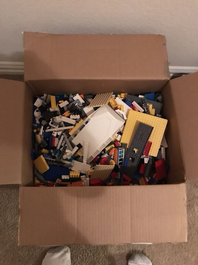 Lego Piggy Carnival Building Set in Original Retail Box 356 pieces Ages 6+  Like New Condition $8 pickup Kissimmee 34758 for Sale in Kissimmee, FL -  OfferUp