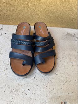 Blue women’s wedge sandals size 8M