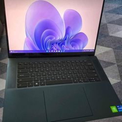 Dell 16 2-IN-1 OLED Touch Screen Laptop, i7, 16gb RAM, Nvidia Graphics