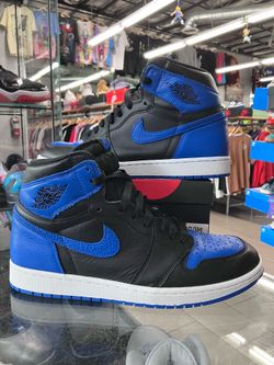 Air Jordan 1 High Retro Royal