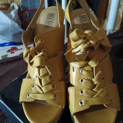 Women's Shoes Size 10m