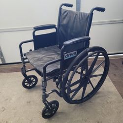 🔥 DRIVE Medical ♿ Wheelchair Folding Manual Mobility Transport Chair Hospital Injury Wheel Chair 👀

Condition: Overall pre-owned condition with noti