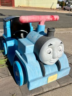 kids Thomas the Tank ride on toy