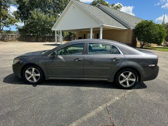 2011 Chevrolet Malibu LT (Runs and drives great!)