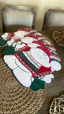Set of 4 Christmas Placemats/ set de 4 Tapete à de Mesa de Navidad