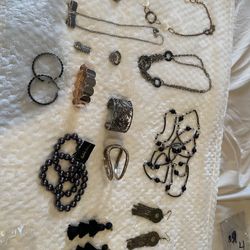Women’s Jewelry 