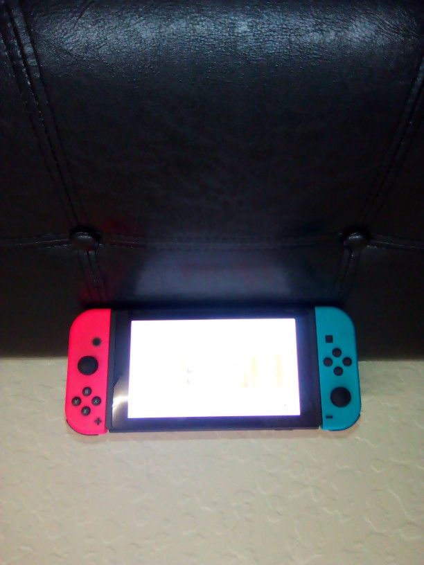 Nintendo Switch 