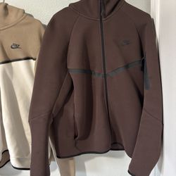 Nike tech 