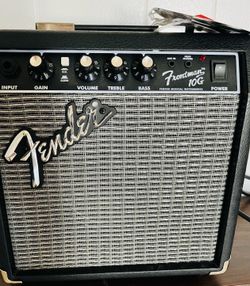 Fender Frontman Guitar 10G and Fender 10’Pro Series Guitar Cable