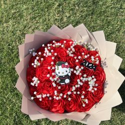 Hello Kitty Graduation Bouquet 
