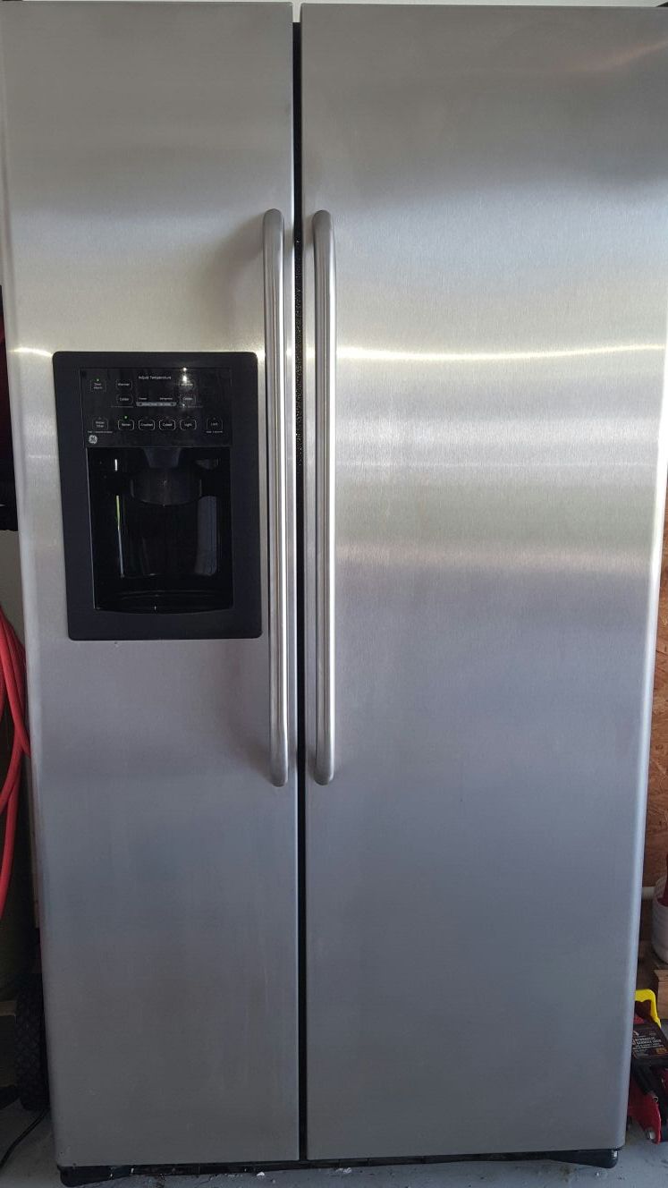 GE Side-by-side Stainless Steel Refrigerator