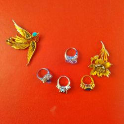 4 Vintage Costume Rings