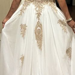 Princess Gown Beaded Bodice White And Gold W/ A Mesh Overlay