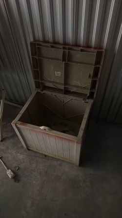 Outdoor waterproof storage