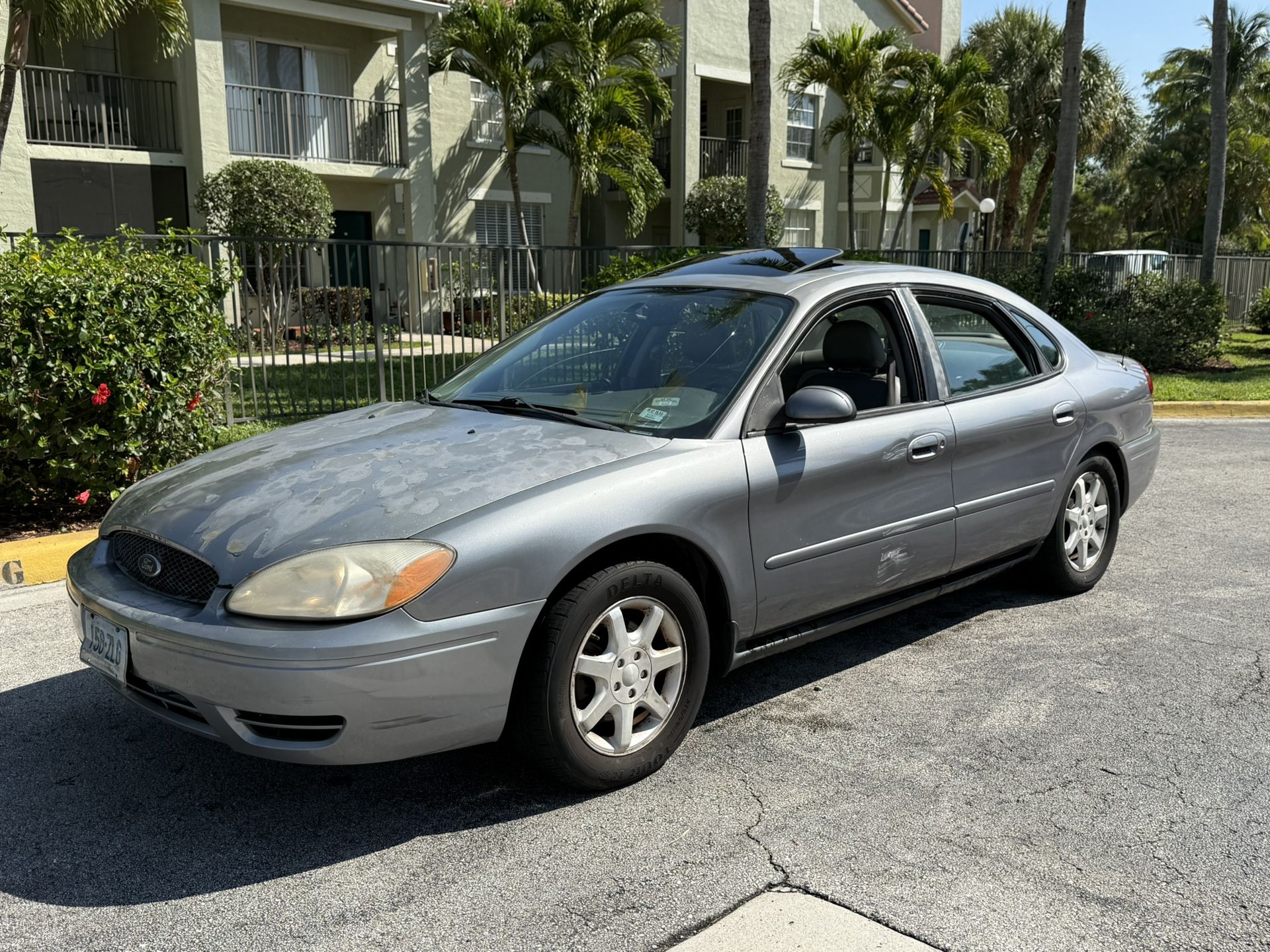 2006 Ford Taurus