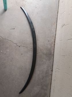Tesla Model Y/3 carbon fiber rear trunk spoiler.