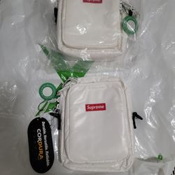 Supreme FW17 White Shoulder Bag