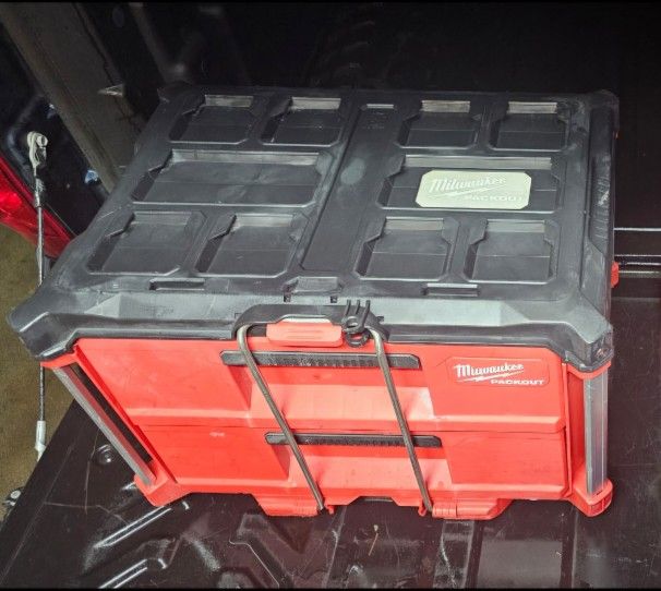 Milwaukee Packout 22 in. 2 Drawer Tool Box