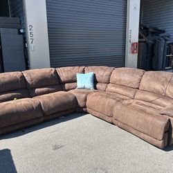 Sectional Couch 