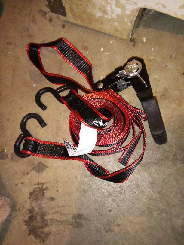 Husky 1" X 12' Ratchet Tie Down Straps