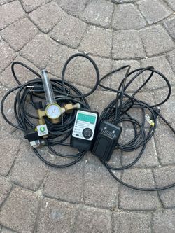 Titan CO2 regulator with sensor