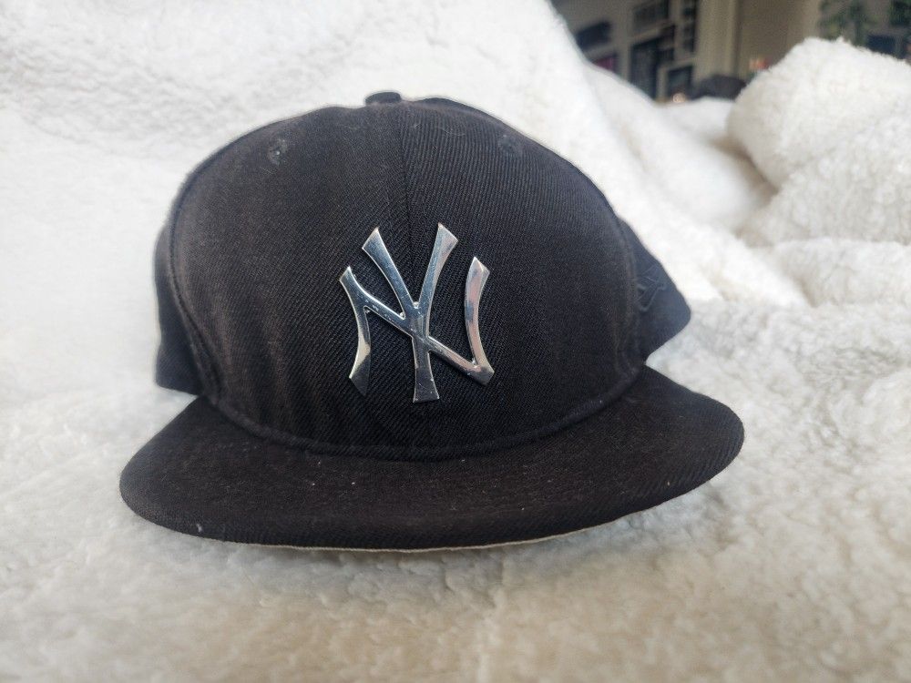New York Yankees Snapback Metal NY