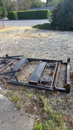 Free Motorcycle Rack/Metal Hauling Frame
