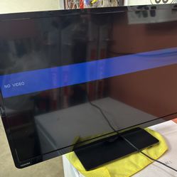 Working Toshiba 32L1400U 2014 32” 720P LED TV 2 HDMI No Remote