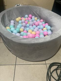 Ball pit