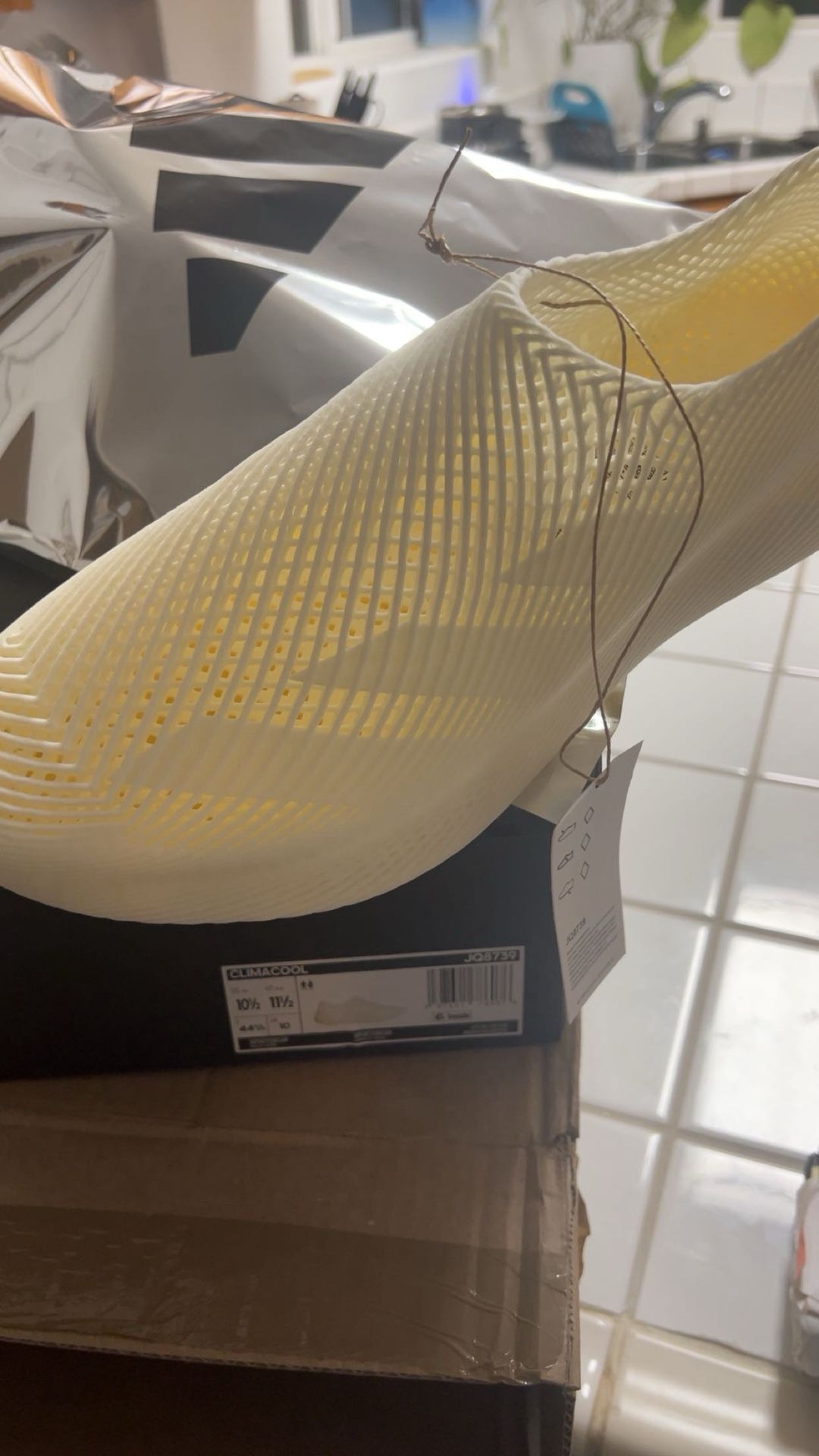 Adidas Men’s running Shoe SneakerHead Collectors Item Rare