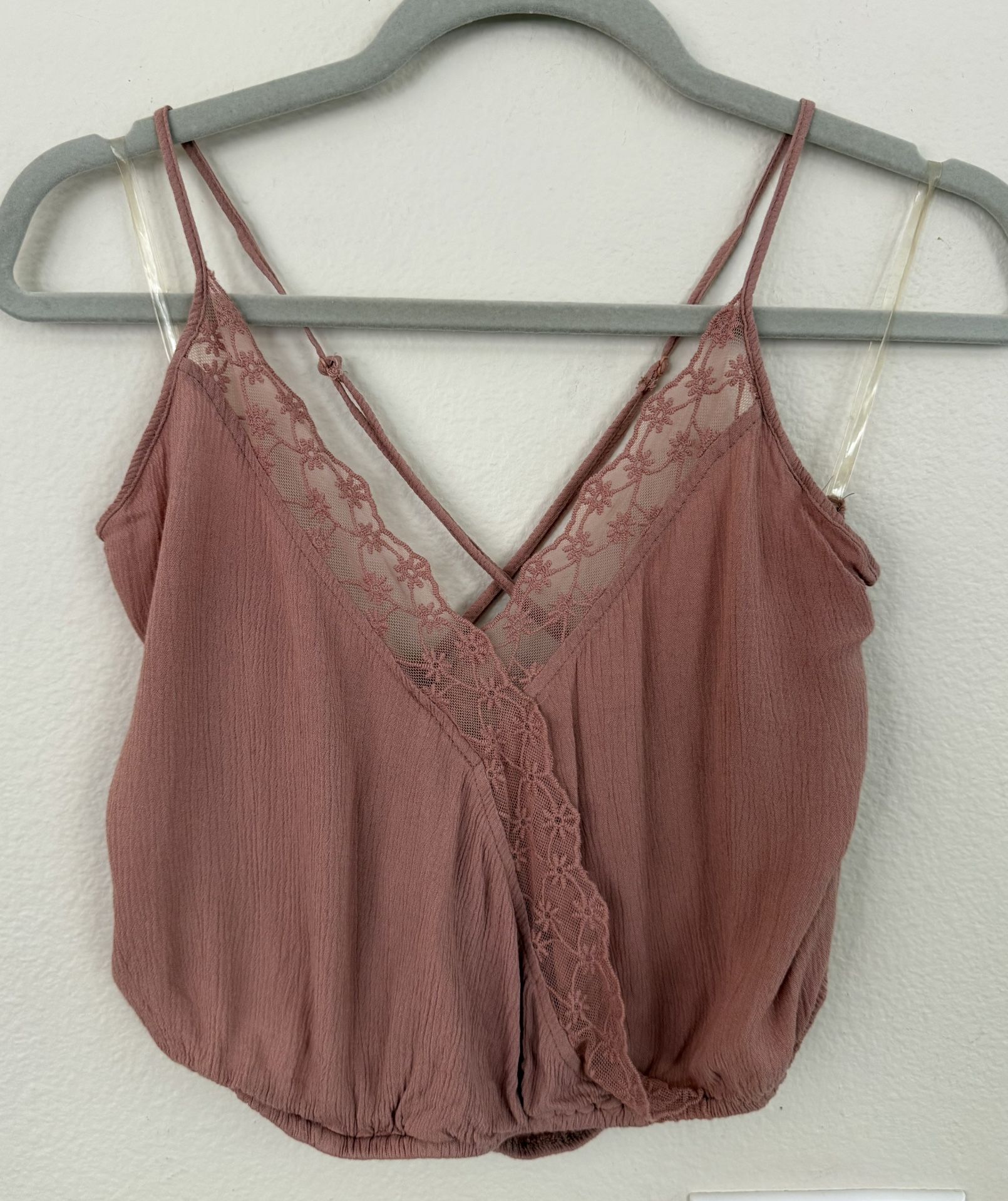 Crop Top From LA Hearts With Lace Accent. Size Women’s M