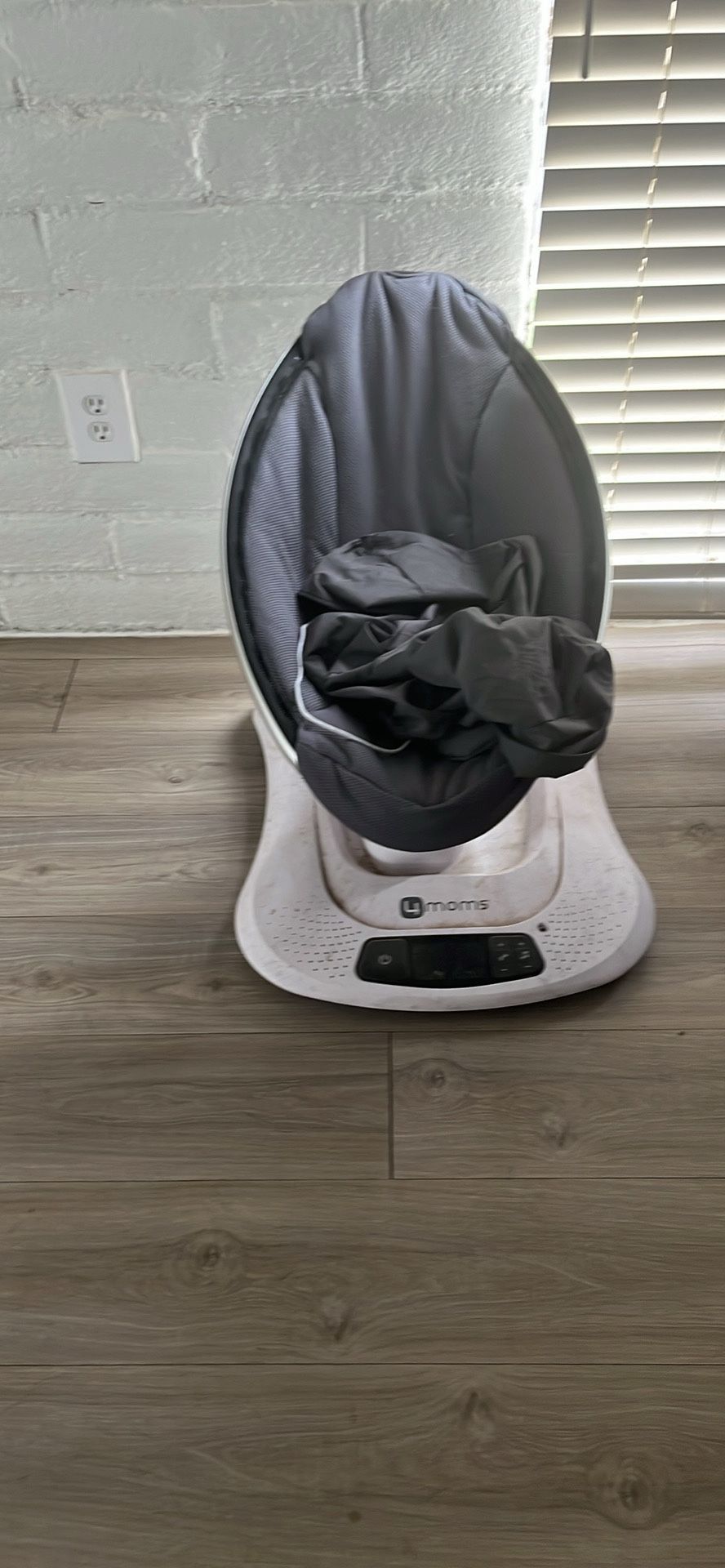 4moms MamaRoo Baby Bouncer