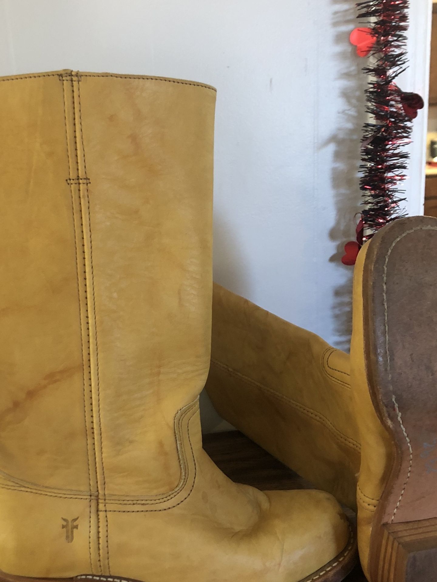 Women’s Cowboy Boots,FRYE Brand