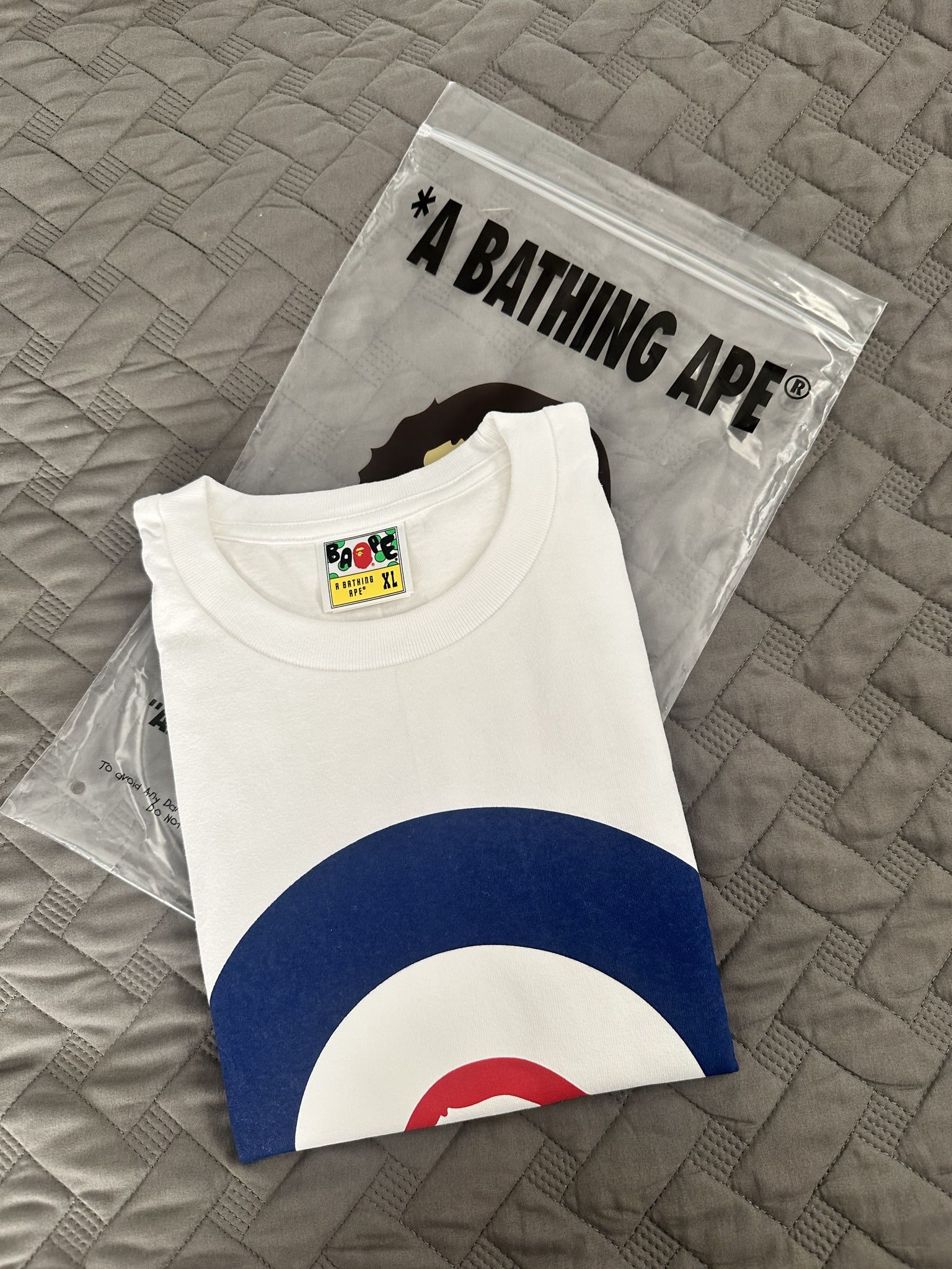 SIZE XL BAPE APE TARGET TEE (White)