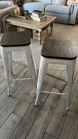 Metal bar stools