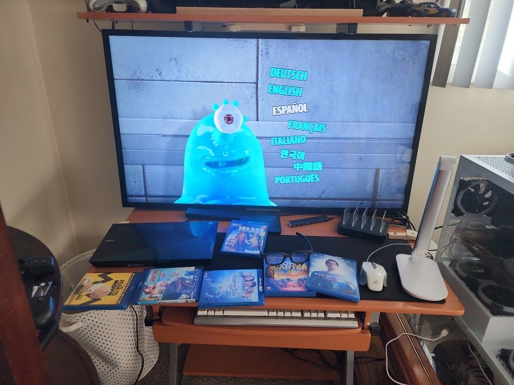 Smart TV 3d Glases And Movies