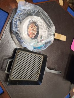 Cast Iron Skillet Bundle - Bobby Flay & Artisanal Kitchen Supply