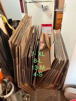 Lot of 32 Mixed Size moving Boxes