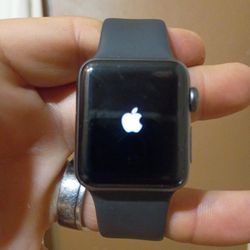 Apple  Series 3  Watch 38mm 